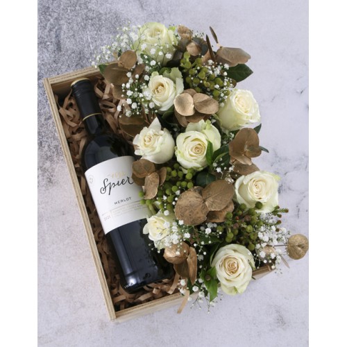 Golden Delight Rose Gift Box
