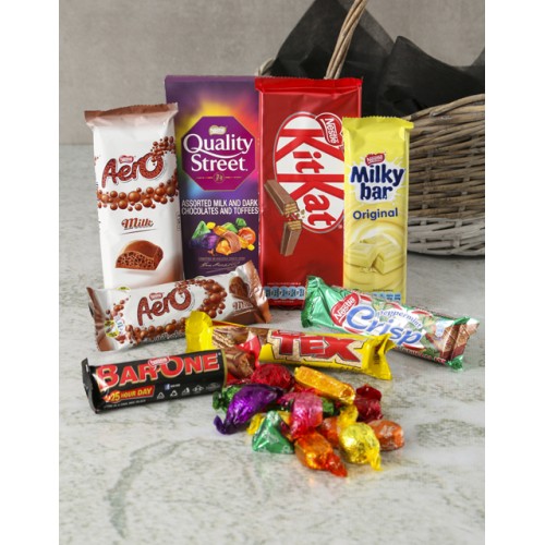 Quality Street Spoils Hamper (standard)