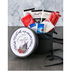 Happy Easter Lindt Chocolate Hat Box (STANDARD)