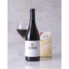 Iona Wine Gift Box (STANDARD)