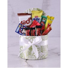 Sweet Protea Chocolate Hat Box (Standard)