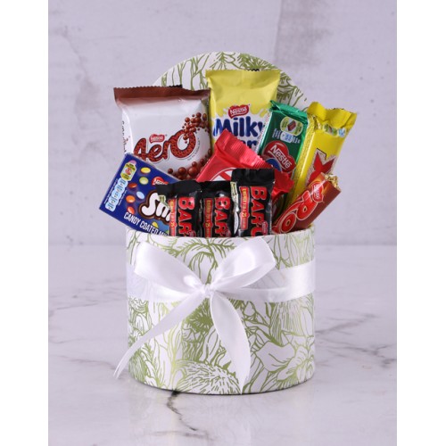 Sweet Protea Chocolate Hat Box (Standard)