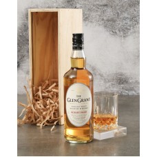 Appetising And Alluring Whiskey Wooden Box (STANDARD)