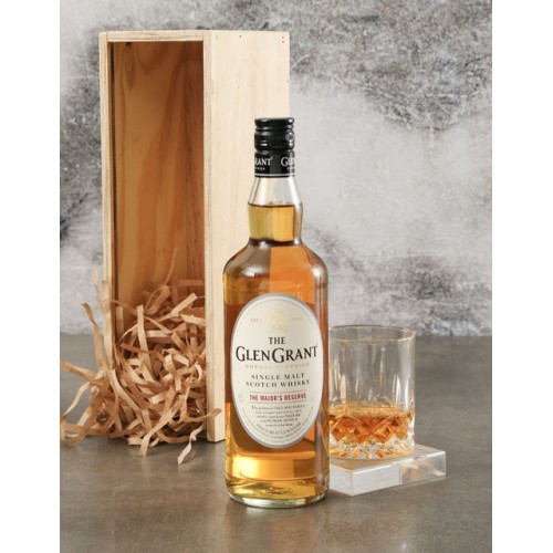 Appetising And Alluring Whiskey Wooden Box (STANDARD)
