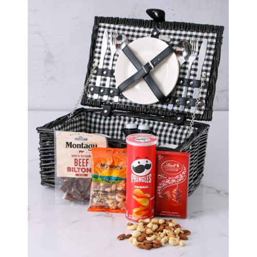 Snackers Picnic Basket (Standard)