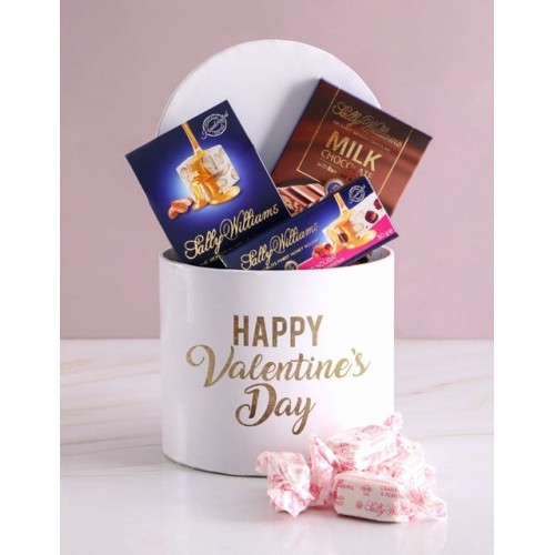 Sally Williams Valentines Day Hat Box
