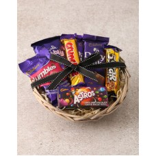 Cadbury Chocolate Basket Hamper (Standard)