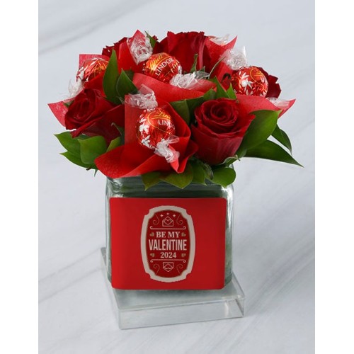 Classic Rosey Love Vase