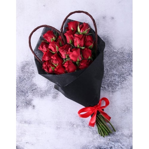 Romantically Charming Rose Bouquet