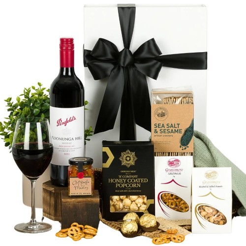 Red Wine & Nibbles Hamper