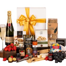 Moet & Cheese Platter Gift