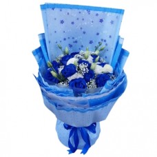 18pcs. Blue and White Roses in Bouquet
