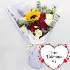 V-Day Mixed Flower in a Bouquet