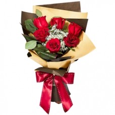Half Dozen Red Color Roses in Bouquet