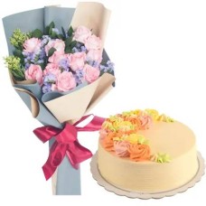 11 Pink Roses with Vanilla Message Cake By Max's