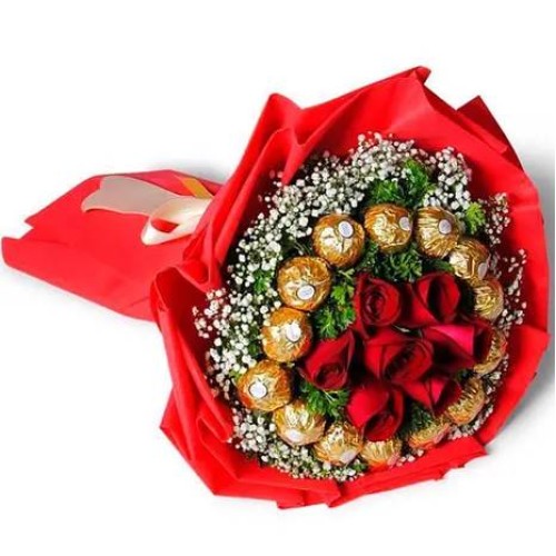 6 Red Roses with 16 Pcs. Ferrero in Bouquet