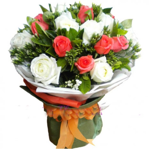 Forever 12 Mixed Rose Bouquet