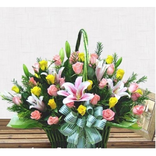 24 Mixed Roses & Lilies#17