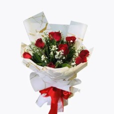 8pcs Red Roses in Bouquet