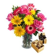 I Love You (6 Gerberas+9 Roses+Chocolatesus)