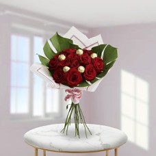 Rosas and Chocolates Bouquet