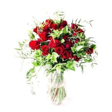 Classic Red Rose Vase (Small (12 Roses))