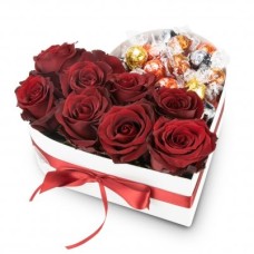 Box of flowers Astraia - mix of kinds of chocolates (Medium)
