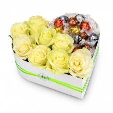 Box of flowers Apate - mix chocolate (Medium)