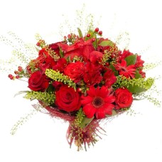 Ruby Kiss Bouquet