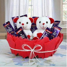 Valentine Cuddly Yummy Basket