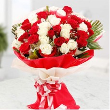 Red and White Roses Bouquet Large (75 Roses)