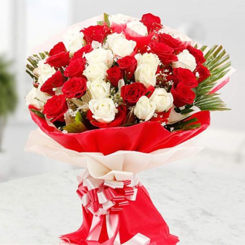 Red and White Roses Bouquet Large (75 Roses)