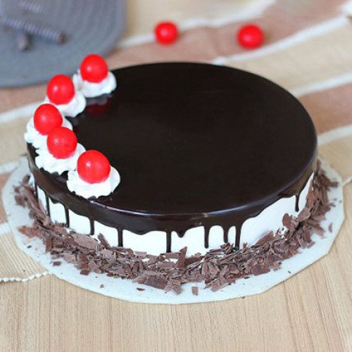 Cherry Bomb Black Forest Cake (1/2 Kg Cake)