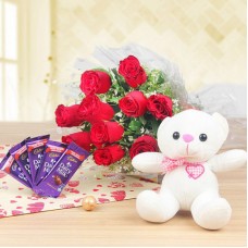 Valentine Pure Love - Roses And Chocolates