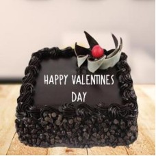 Valentine Square Choco Chip Cake (2 Kg Cake)