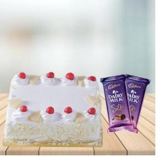 Square Pineapple Cake with Cadbury Silk Combo (1/2 kg Pineapple Cake With 5 Cadbury Dairy Milk Silk (60 gm))