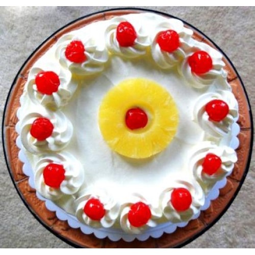 Pineapple Cream Cake (1/2 Kg cake)