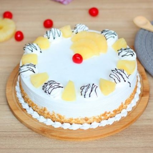 Pineapple Cream Cake with Cherries (1/2 Kg Cake)