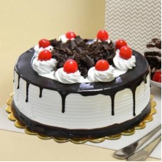 Black Forest Cream Cake (1/2 Kg Cake)