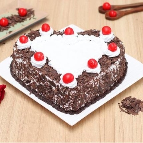 Exclusive Heart Shape Black Forest Cake (1/2 Kg cake)