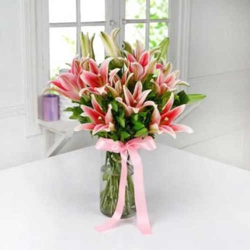 Pink Lily In Vase (6 Asiatic Lilies)