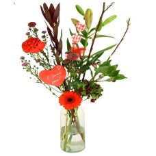 Valentine picking bouquet of flowers incl. vase (Love picking flowers bigger pink - red including narrow glass vase and hearts/feathers) Valentine picking bouquet of flowers incl. vase (Love picking flowers bigger pink - red including narrow glass vase and hearts/feathers)