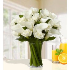 Divinely Gift (12 White Roses And  10 Calla Lilies)