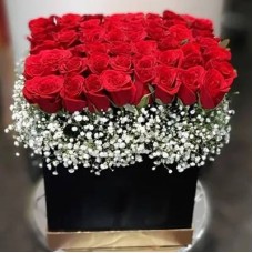 Red Roses In Box (Classic)