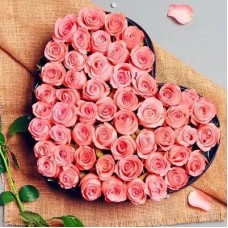 Pink Roses In Heart Shape Box (Classic)