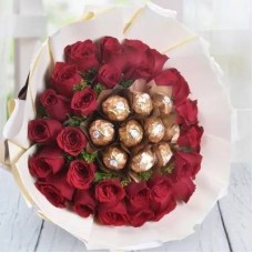 Bouquet Of Roses & Ferrero Rocher (Classic)