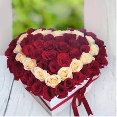 White & Red Roses In Box (Classic)