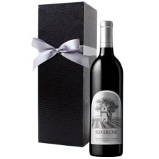 2018 Silver Oak Alexander Valley Cabernet Sauvignon with Black Gift Box