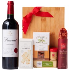 90 Point Red Wine & Cheese Board Gift Set