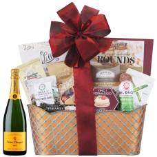 Veuve Clicquot Yellow Label Brut & The Connoisseur Gift Basket